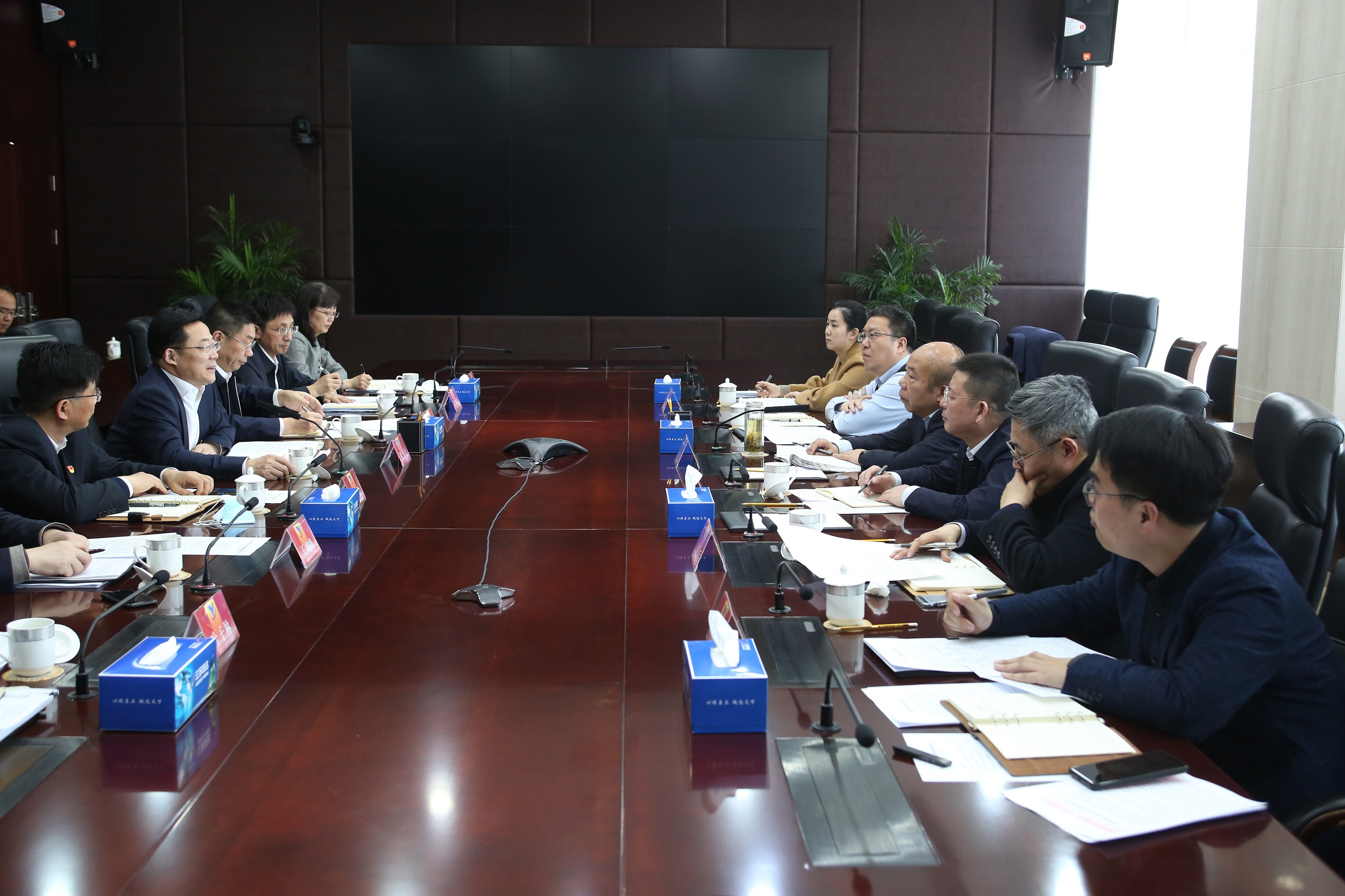 国资委调研征途国际官网-追求健康,你我一起成长-pgzt 1_眸目压缩.jpg